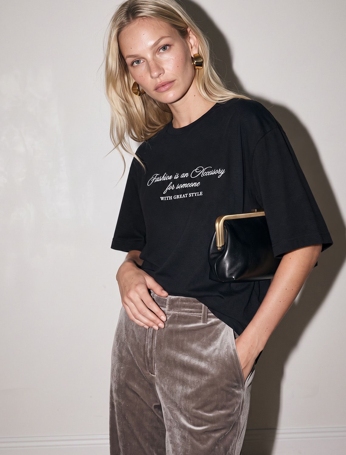 Футболка женская черный_fashion
